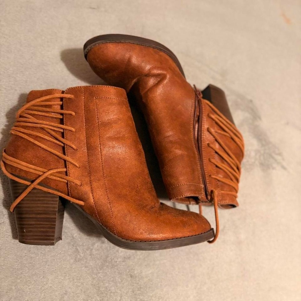Brown‎ Zip-up ankle  boots with a chunky heel Size 10